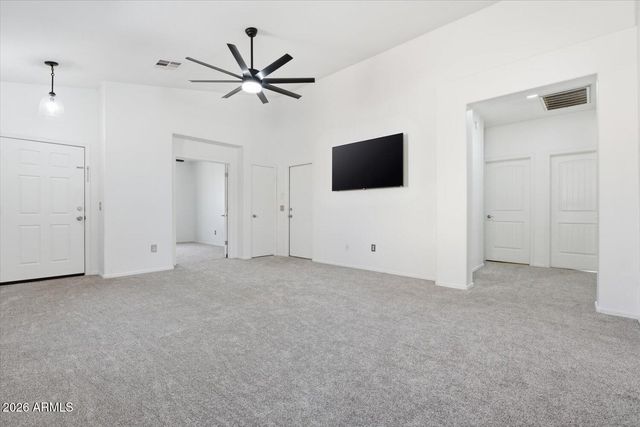 6822 S 40TH Drive, Phoenix, AZ 85041