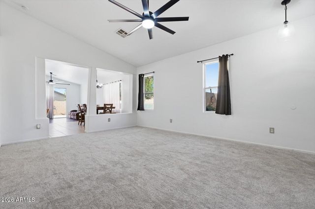 6822 S 40TH Drive, Phoenix, AZ 85041