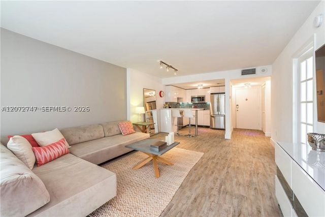345 Ocean Dr 408, Miami Beach, FL 33139