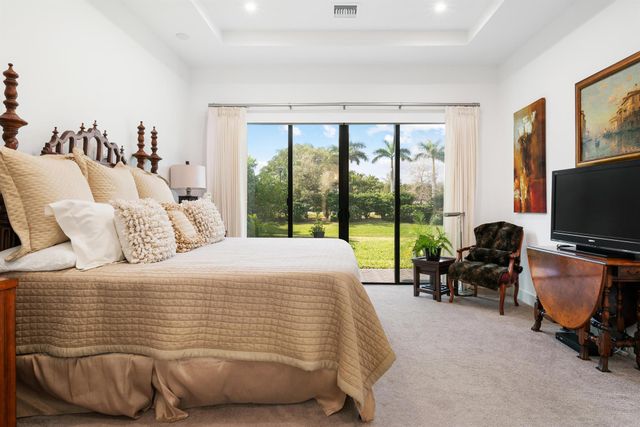 2958 Gin Berry Way, West Palm Beach, FL 33401