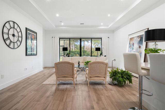 2958 Gin Berry Way, West Palm Beach, FL 33401