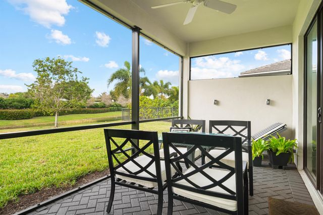 2958 Gin Berry Way, West Palm Beach, FL 33401