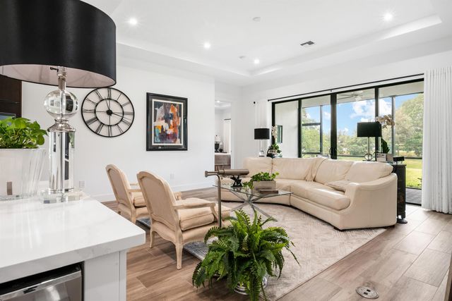 2958 Gin Berry Way, West Palm Beach, FL 33401