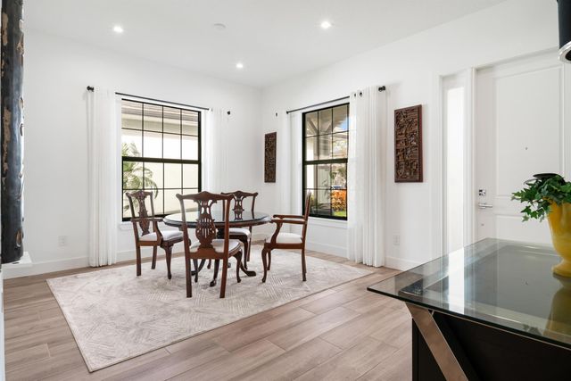 2958 Gin Berry Way, West Palm Beach, FL 33401