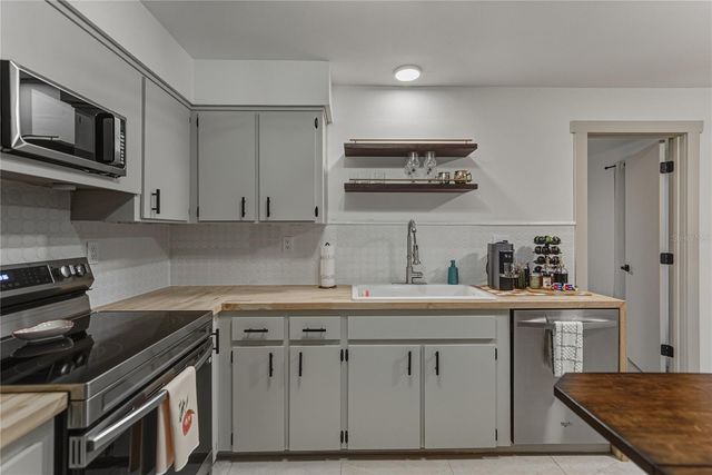 34390 ORCHID PARKWAY, Dade City, FL 33523