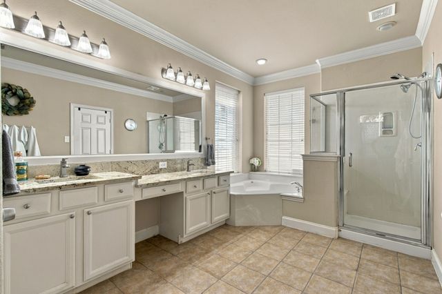 700 Paradise Cove, Shady Shores, TX 76208