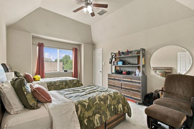 700 Paradise Cove, Shady Shores, TX 76208