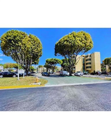 11750 SW 18th Street 2081, Miami, FL 33175