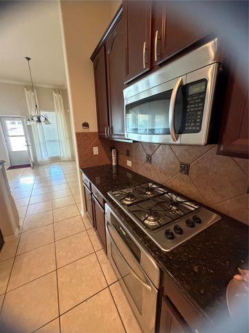 920 Ginger Trail, Desoto, TX 75115