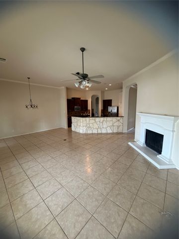 920 Ginger Trail, Desoto, TX 75115