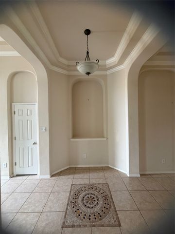 920 Ginger Trail, Desoto, TX 75115