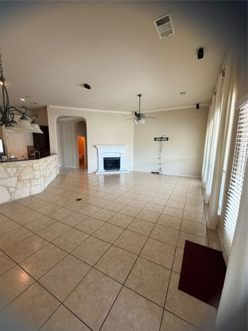 920 Ginger Trail, Desoto, TX 75115