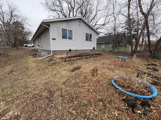 506 7th Avenue NE, Brainerd, MN 56401