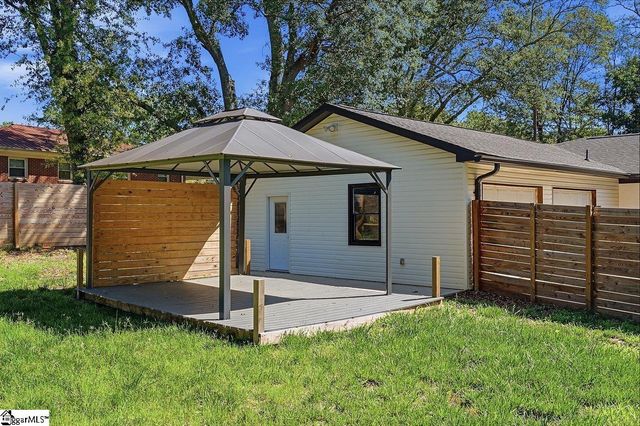 102 Terrace Circle, Simpsonville, SC 29681