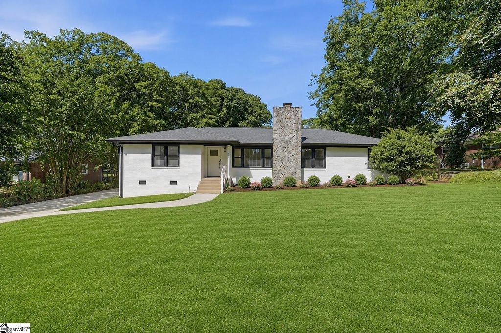 102 Terrace Circle, Simpsonville, SC 29681