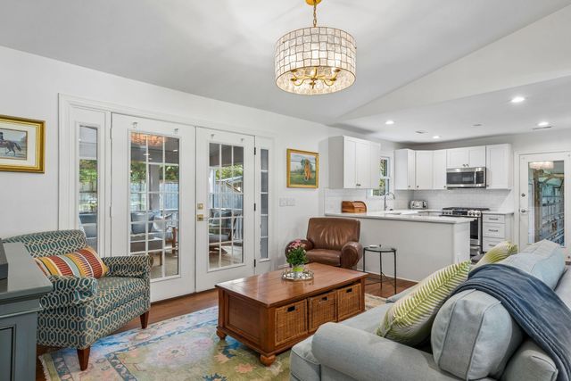 426 Wedgewood Street, Charleston, SC 29407