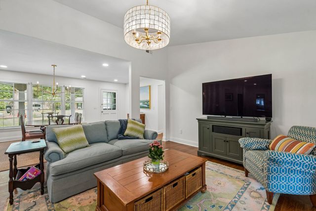 426 Wedgewood Street, Charleston, SC 29407