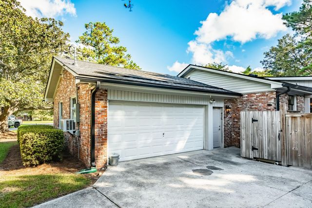 426 Wedgewood Street, Charleston, SC 29407