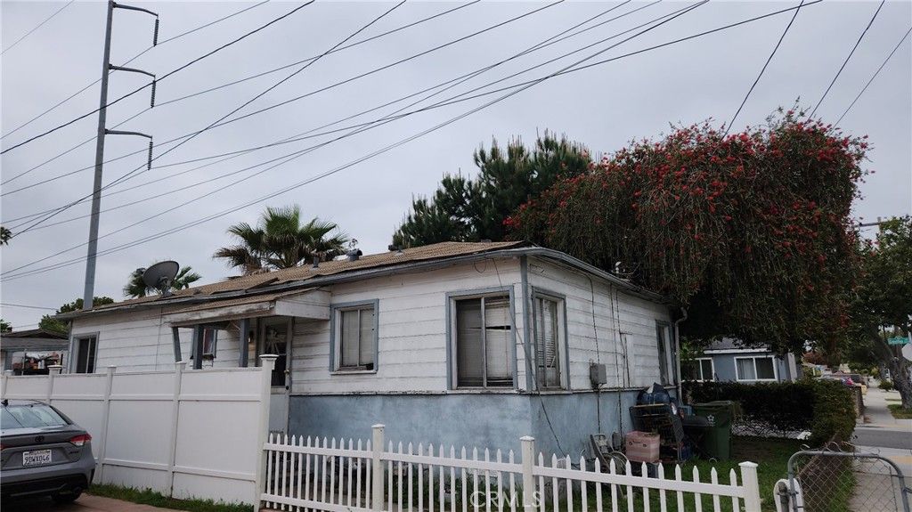 16202 Grevillea Avenue, Lawndale, CA 90260