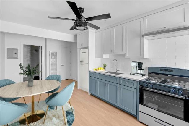 5928 S Hoover Street, Los Angeles, CA 90044