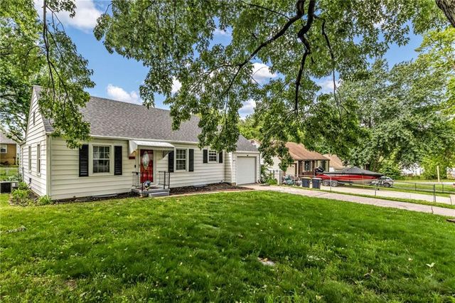 515 NE Greenfield Road, Kansas City, MO 64116