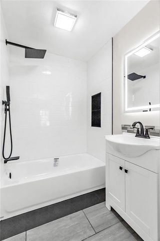 515 NE Greenfield Road, Kansas City, MO 64116