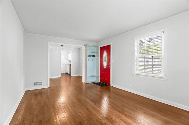 515 NE Greenfield Road, Kansas City, MO 64116
