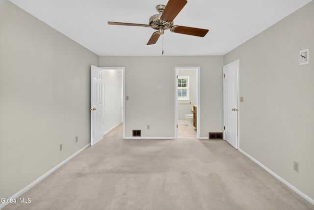 16 Lincoln Avenue, Clifton Park, NY 12065