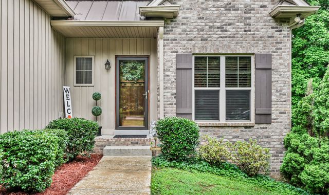 101 Vannoak Dr, Clarksville, TN 37043