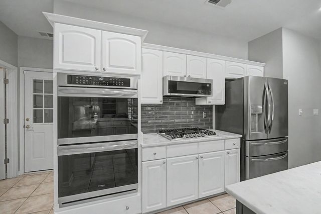 1951 CHELSEA PARK DR, Germantown, TN 38139