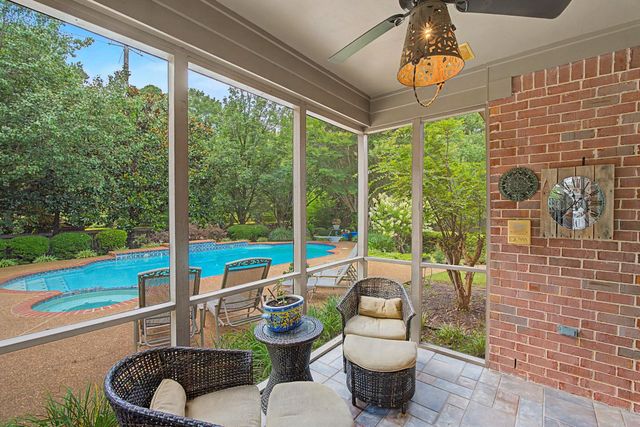 1951 CHELSEA PARK DR, Germantown, TN 38139