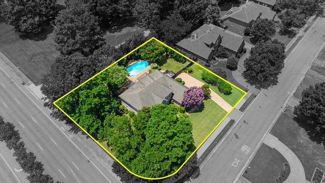 1951 CHELSEA PARK DR, Germantown, TN 38139