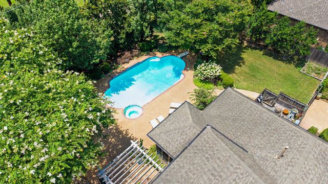 1951 CHELSEA PARK DR, Germantown, TN 38139
