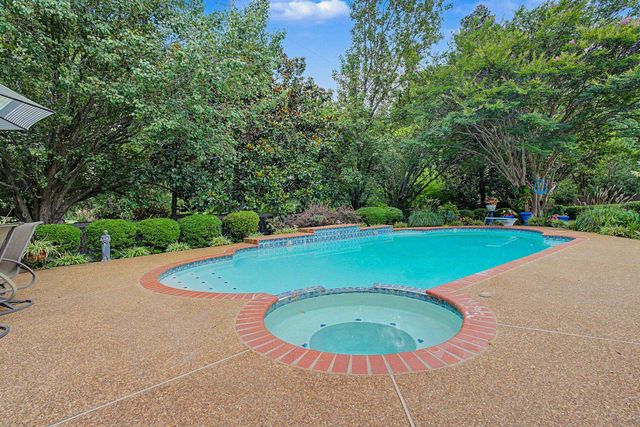 1951 CHELSEA PARK DR, Germantown, TN 38139