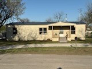608 N Browning Street, Seymour, TX 76380