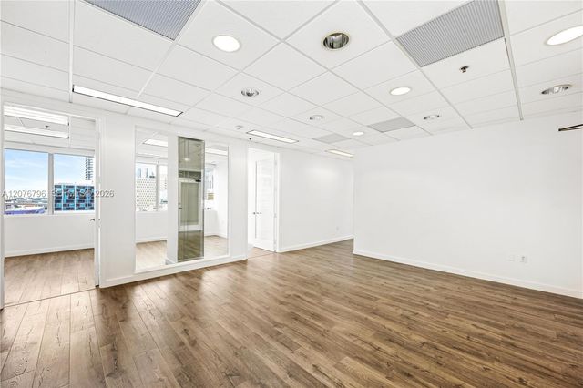 150 SE 2nd Avenue 1010, Miami, FL 33131
