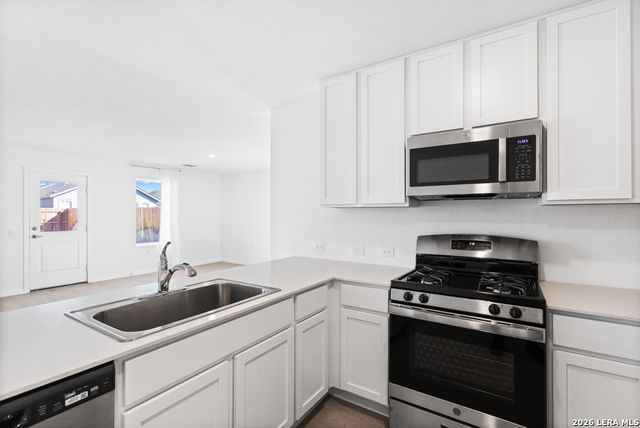 1347 Neria Loop, San Antonio, TX 78224