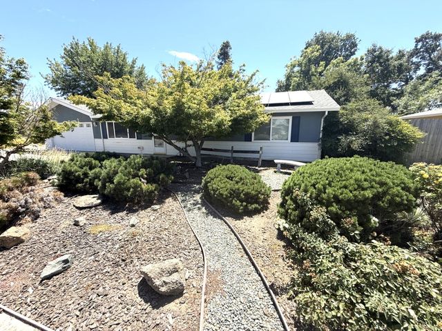 90 Hollis Ln, Gridley, CA 95948