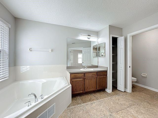 15612 MONTESINO DRIVE, Orlando, FL 32828