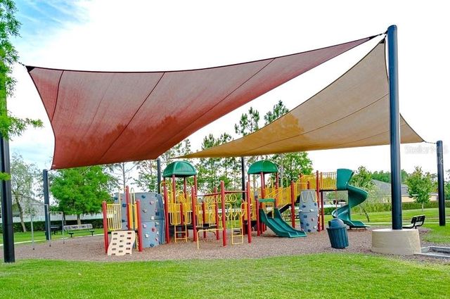 15612 MONTESINO DRIVE, Orlando, FL 32828