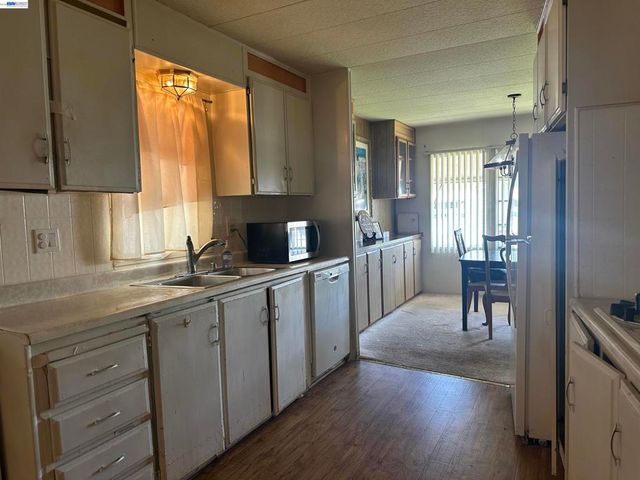 711 Old Canyon Rd., Fremont, CA 94536