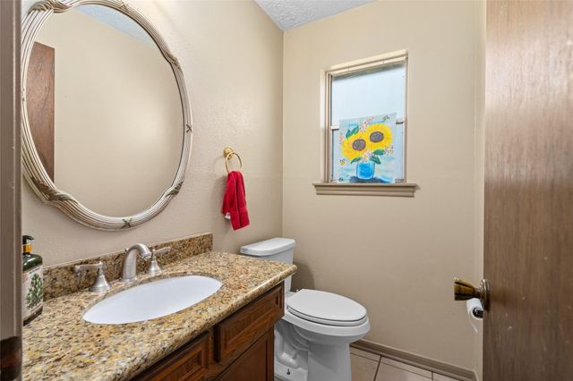 357 W Castle Harbour Drive, Friendswood, TX 77546