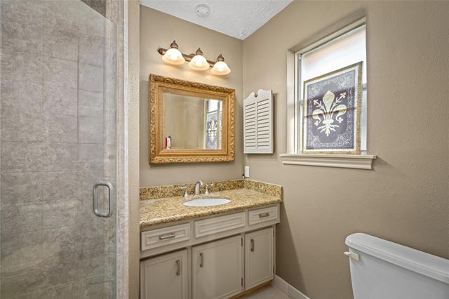 357 W Castle Harbour Drive, Friendswood, TX 77546