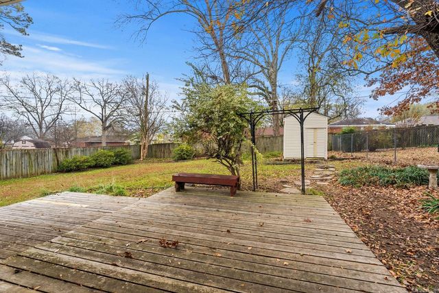 326 W L Avenue, North Little Rock, AR 72116