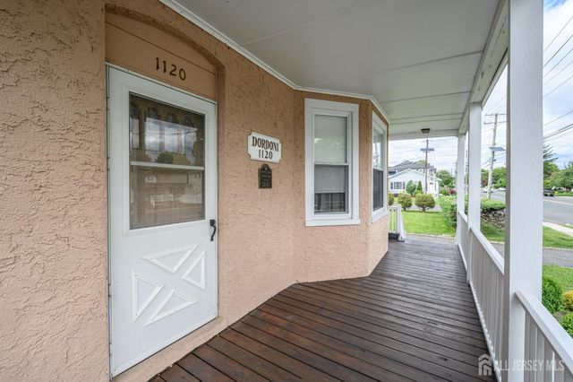 1120 Madison Hill Road, Clark, NJ 07066