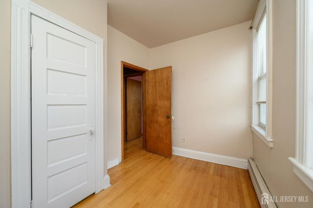 1120 Madison Hill Road, Clark, NJ 07066