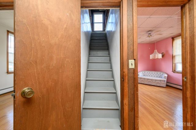 1120 Madison Hill Road, Clark, NJ 07066