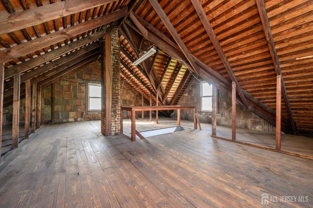 1120 Madison Hill Road, Clark, NJ 07066
