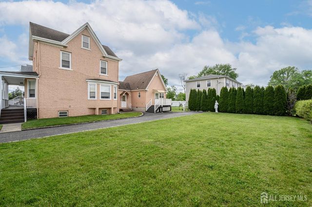 1120 Madison Hill Road, Clark, NJ 07066