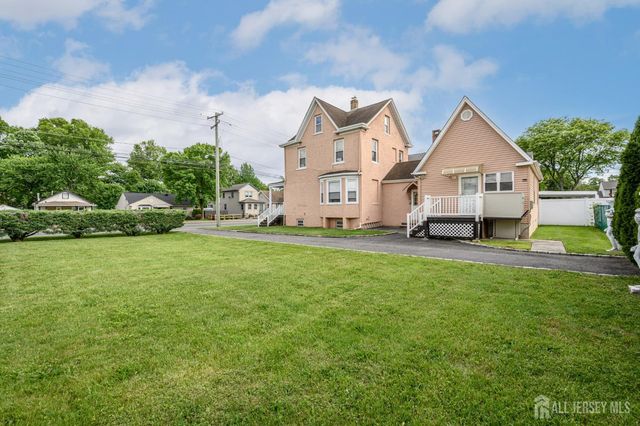 1120 Madison Hill Road, Clark, NJ 07066